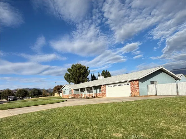 12909 Columbia Ave, Yucaipa, CA 92399