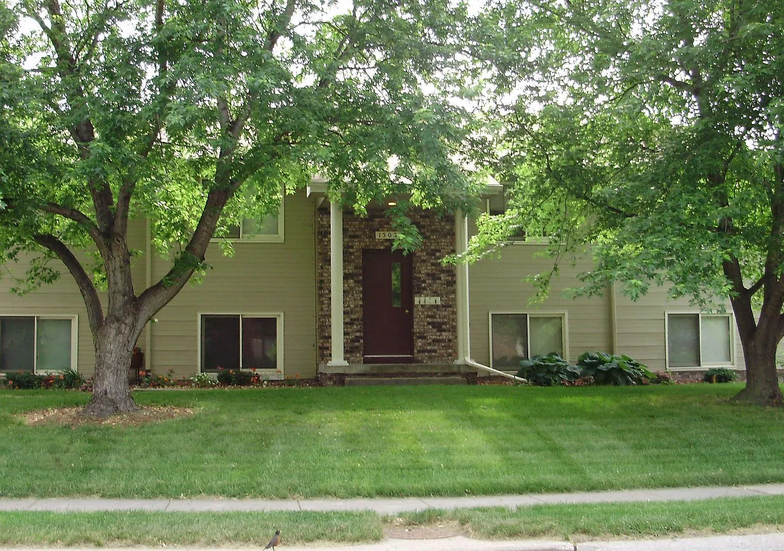 2 bed, 1200 sqft, $1,450 — Photo 1