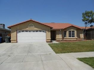 33 Barcelona St, Merced, CA 95341