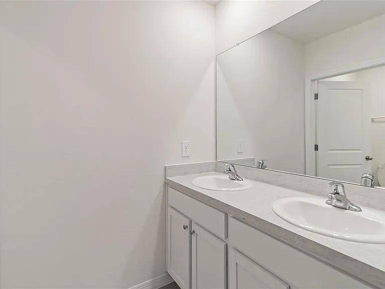 17129 Reserva Dr — Photo 34
