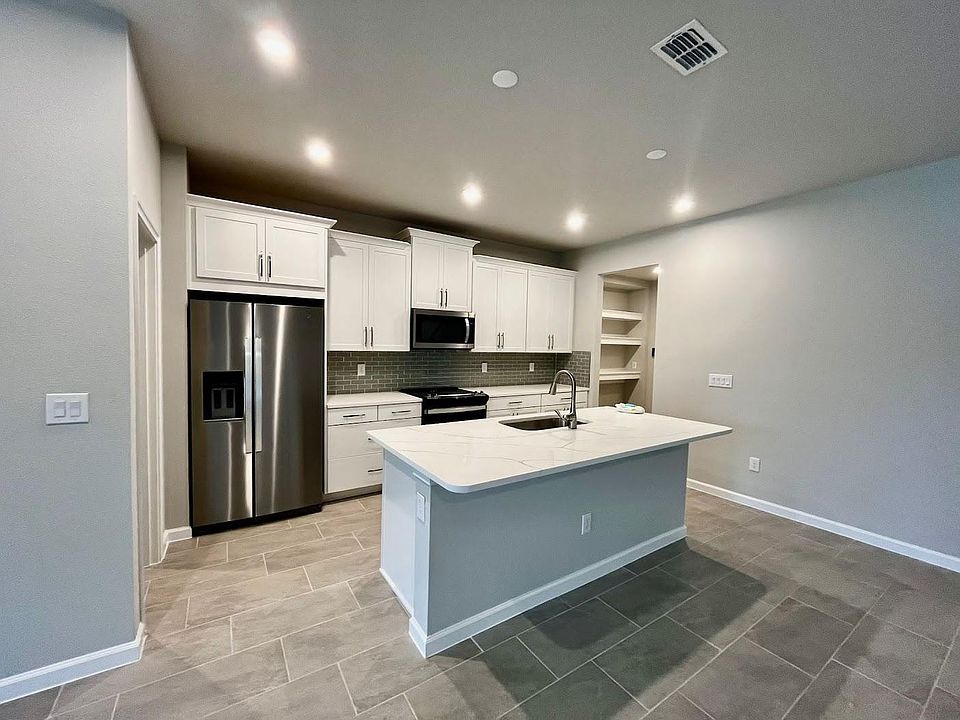 Chef's kitchen
