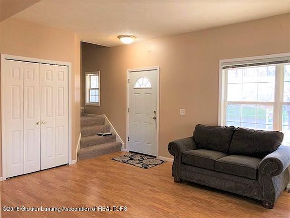 3rd image of 12747 Houghton Dr