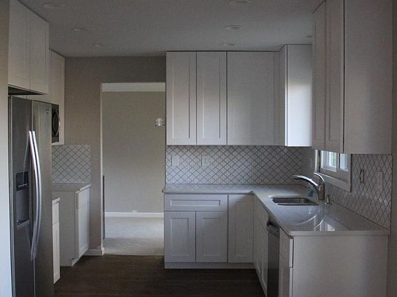 Kitchen- all new appliances