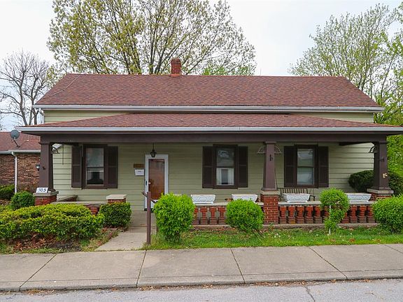 2nd image of 305 Washington St