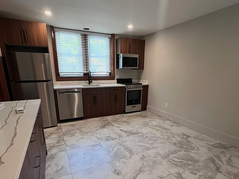 1 Lincoln Ave #1 — Photo 15