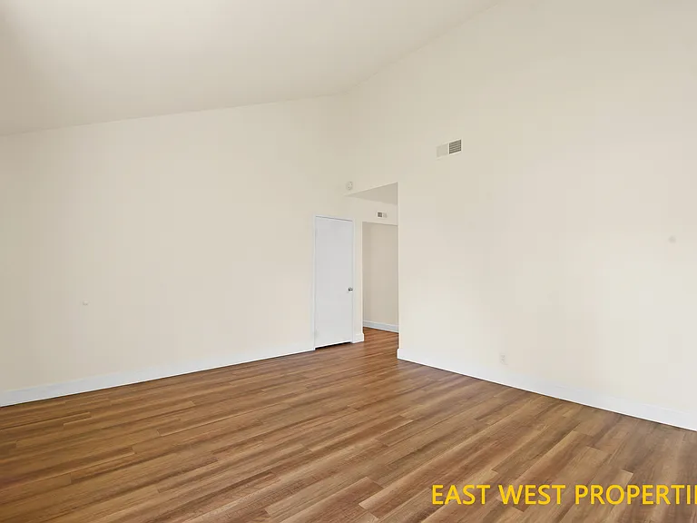 5012 Greencap Ave — Photo 3