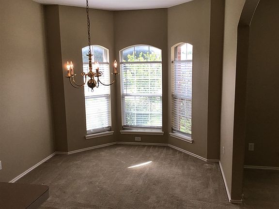 5th image of 7313 Livingston Dr