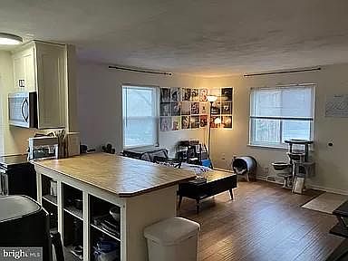 Open Plan Kitchen and Living Room