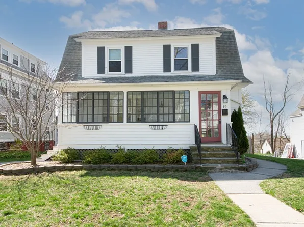 19 Barnard Rd, Worcester, MA 01605