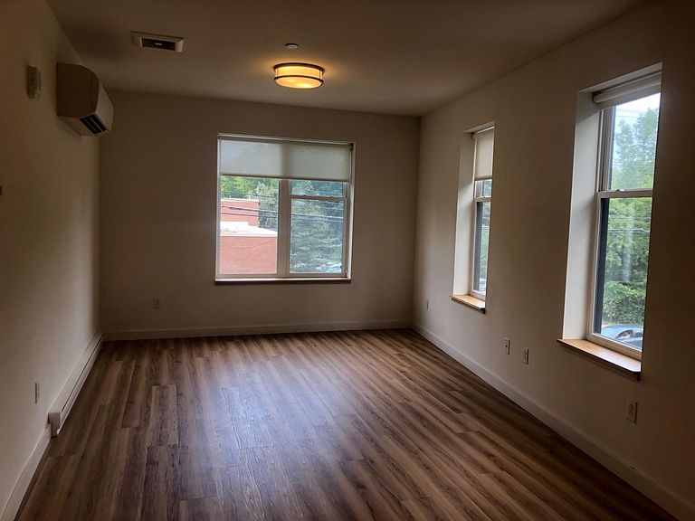 South End Apartment Rentals - Burlington, VT | Zillow