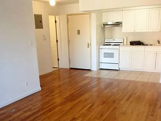 Rented by Voro, LLC | media 1