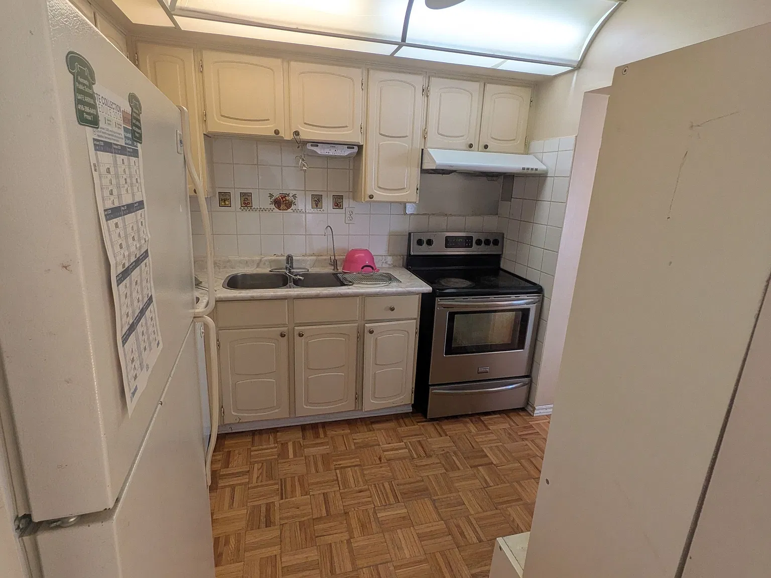 5 bed, $3,000 — Photo 2
