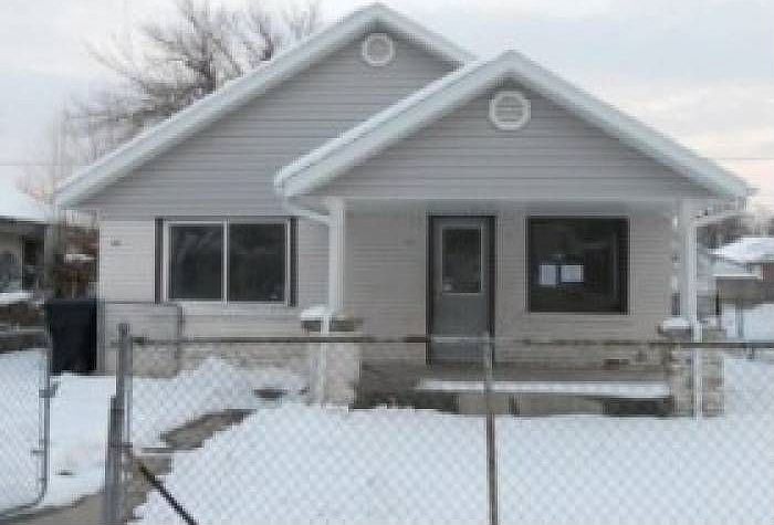 1st image of 2913 S Spencer Ave