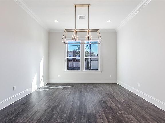5th image of 5971 Marshall Foch St