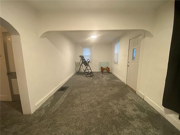 2nd image of 1063 W North St