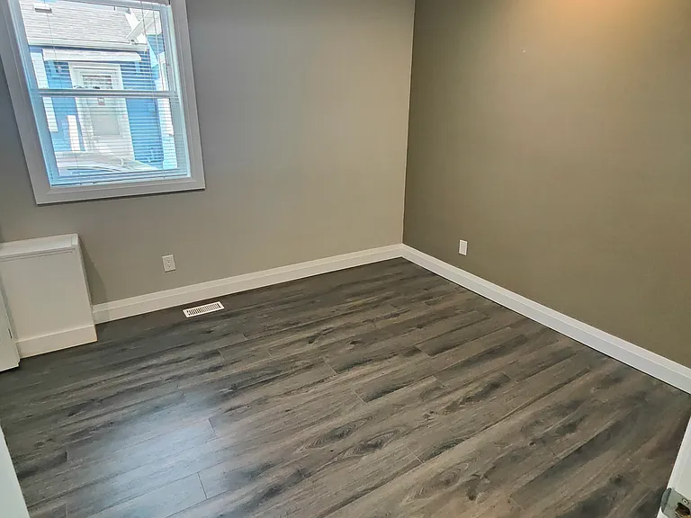 50 Pearl St — Photo 16