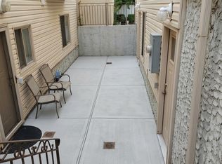 27 Aaron Ln #1, Staten Island, NY 10309