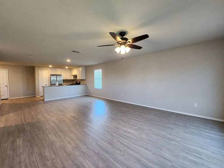 522 Blue Stem Rd — Photo 4