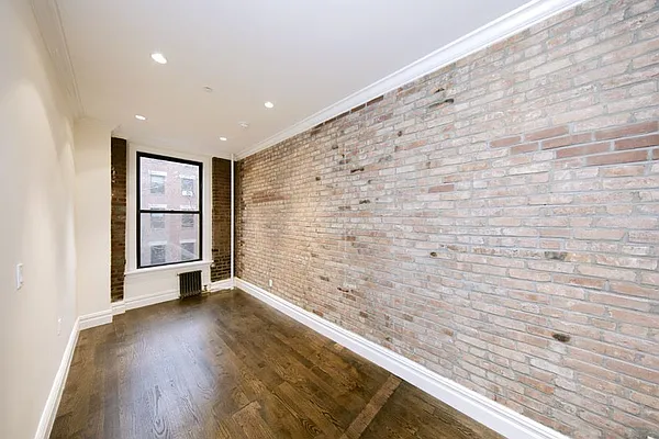 Rented by REAL New York | media 3