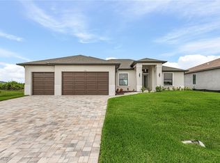 106 SW 33rd Pl, Cape Coral, FL 33991