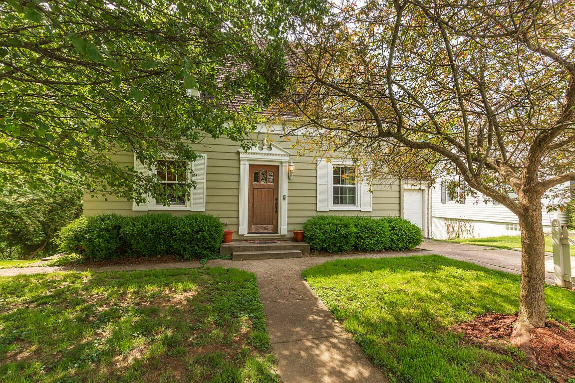 26 Elsmar Ave photo 1