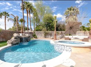 68320 Tortuga Rd, Cathedral City, CA 92234