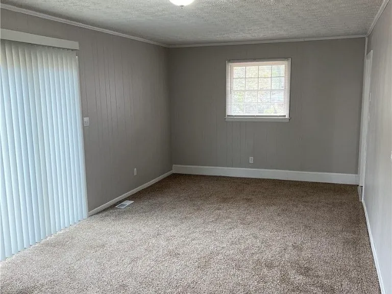 1445 Thelbert Dr — Photo 22