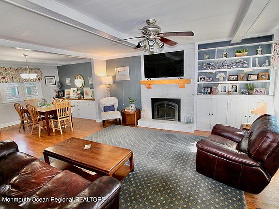 2nd image of 415 Couse Road