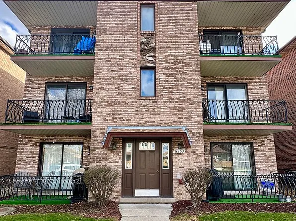 6553 W 64th Pl APT 3E, Chicago, IL 60638
