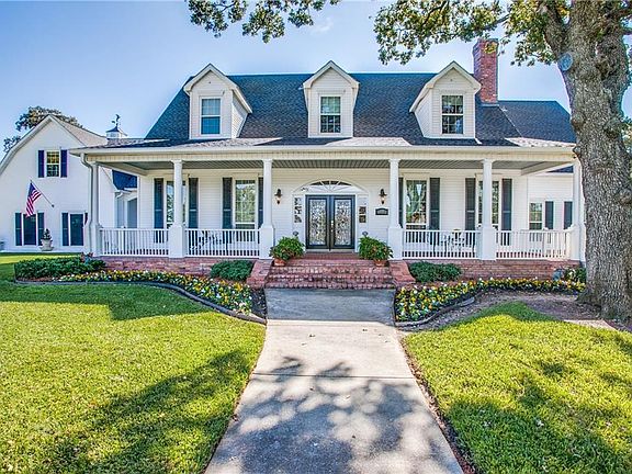 2nd image of 250 Pin Oak Ct