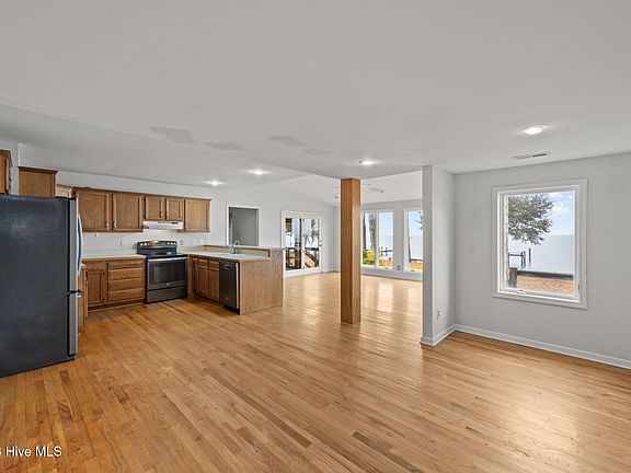 3rd image of 236 Morrison Road