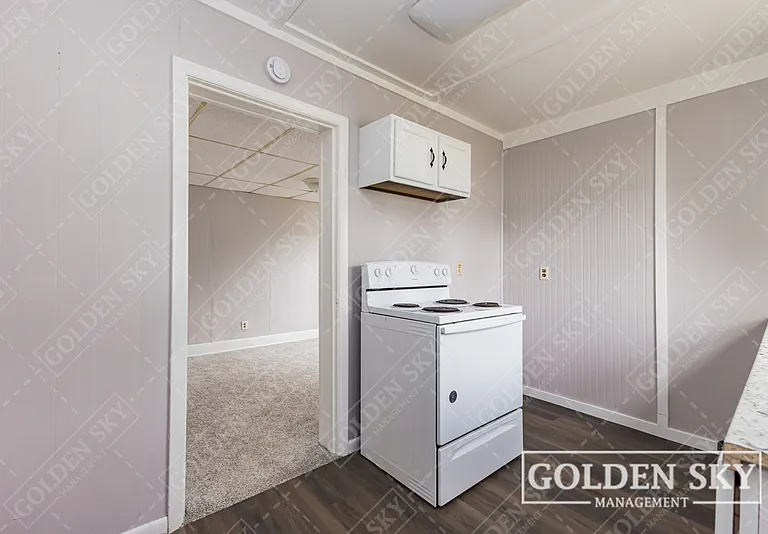 230 Kinsey St #2 — Photo 3