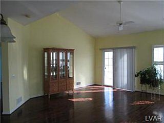 2nd image of 169 Glenmoor Cir
