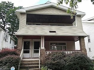 2084 Lewis Dr, Lakewood, OH