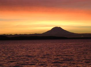 3121 McEwan Rd NW, Lakebay, WA 98349