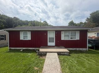 98 Dover St, Buckhannon, WV 26201
