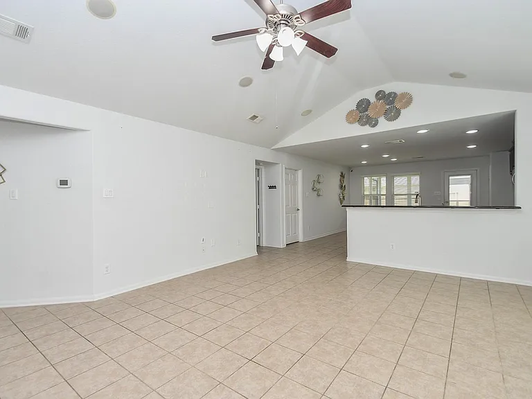 18302 Mable Pond Ln — Photo 8