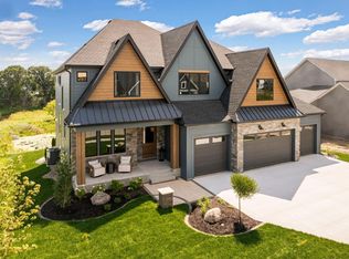 10190 Peony Ln N, Maple Grove, MN 55311