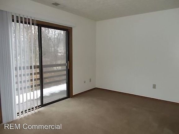 2nd image of 1719 Dominion Dr APT B