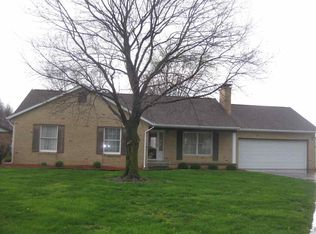206 W Village Dr, Sullivan, IN