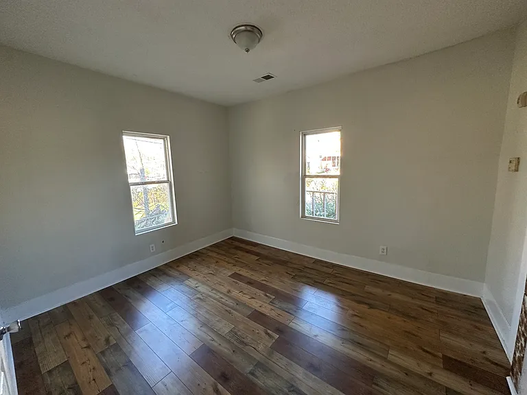 1669 Gaither St — Photo 4