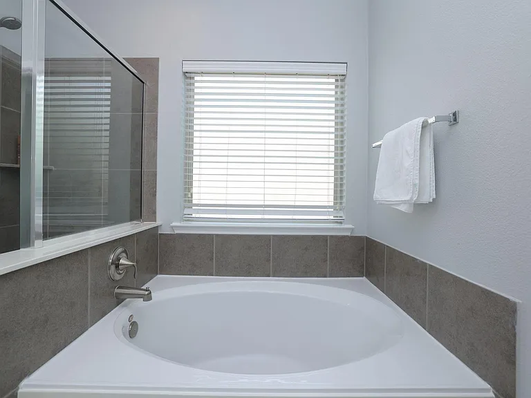 19 Canterborough Pl — Photo 24