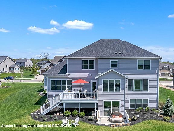 2nd image of 6069 Sleepy Hollow Ln