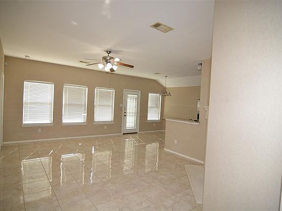 3rd image of 16215 Willowford Ct