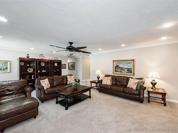 4th image of 25557 S Ridgeview Ct