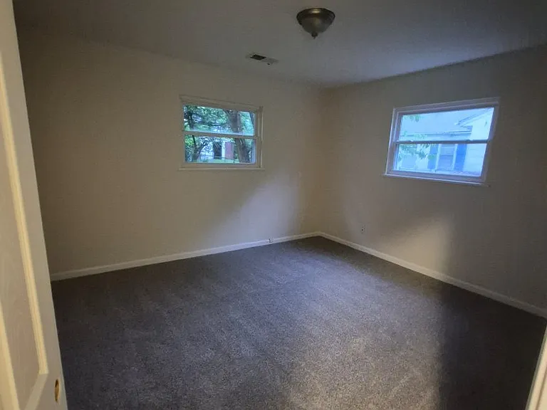 224 Becker Dr — Photo 7