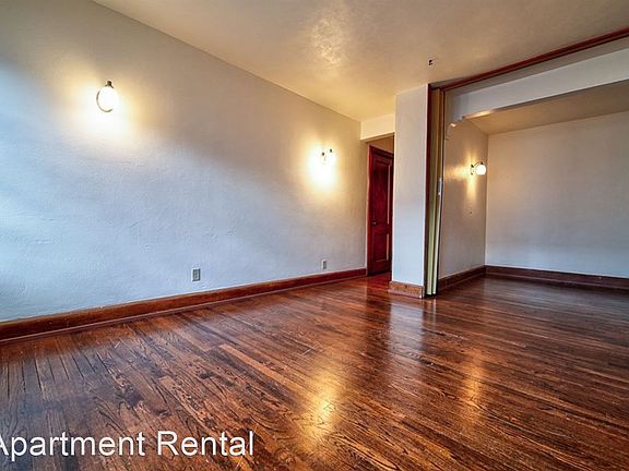 3rd image of 118 W Johnson St #9103875