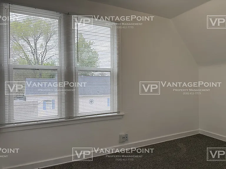 820 1/2 N Irwin Ave — Photo 11