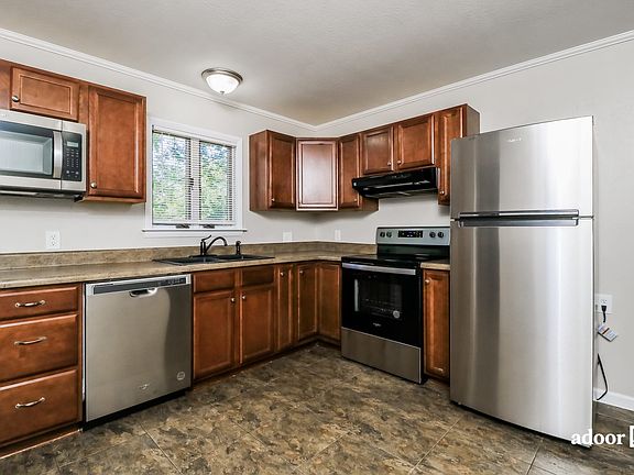 3rd image of 12765 Sandalwood Dr