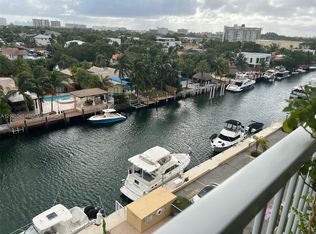2000 NE 135th St APT 707, Miami, FL 33181